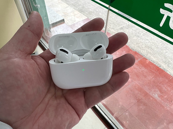 airpods pro怎么重新配对手机