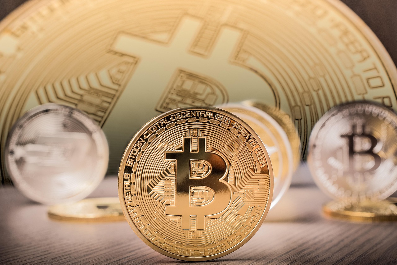 比特币巨鲸资金流入交易所激增——背后推动因素是什么？