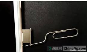 手机没有卡针如何打开卡槽