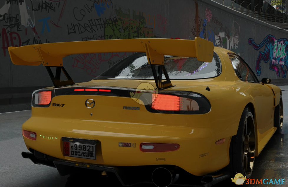 《赛博朋克2077》马自达RX7头文字D跑车MOD