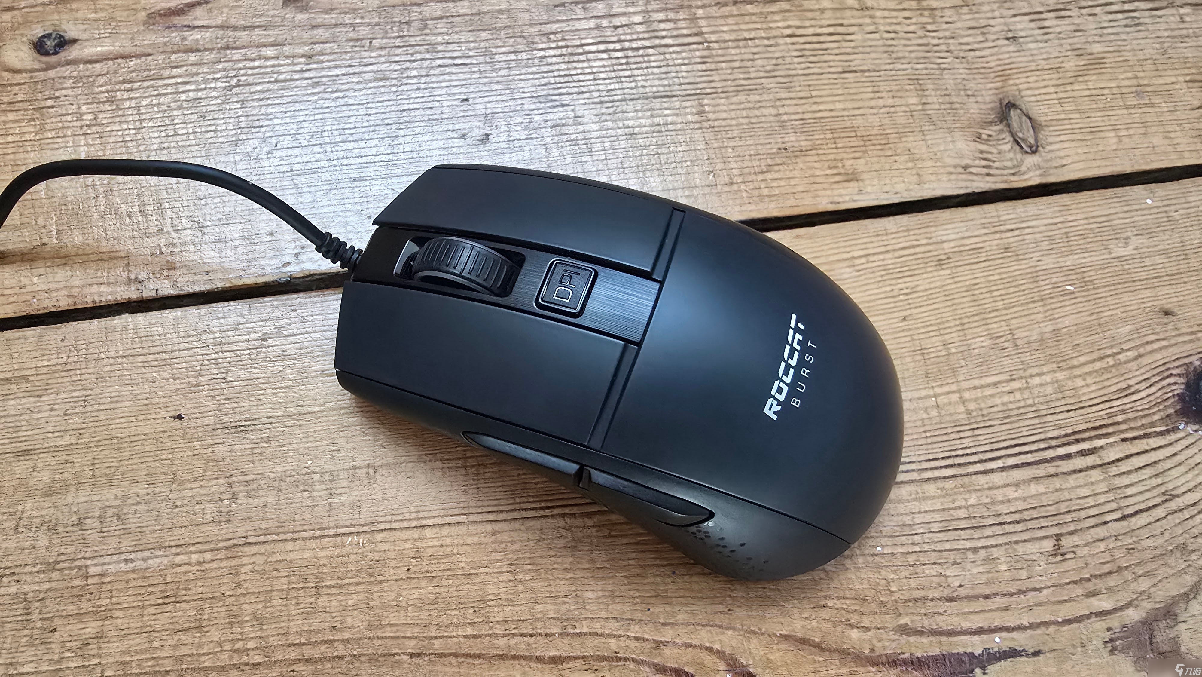 Roccat Burst Core 评测：一款 20 美元的鼠标能有多出色？